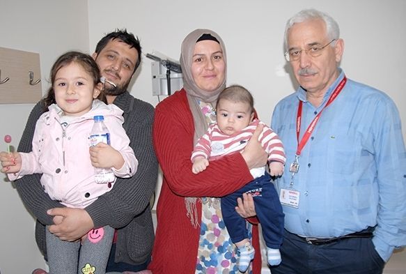 4 Aylık Kerem Bebek Dev Tümörden Kurtuldu
