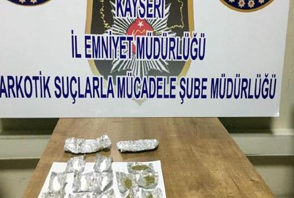 Kayseri'de uyuşturucu operasyonu: 2 gözaltı