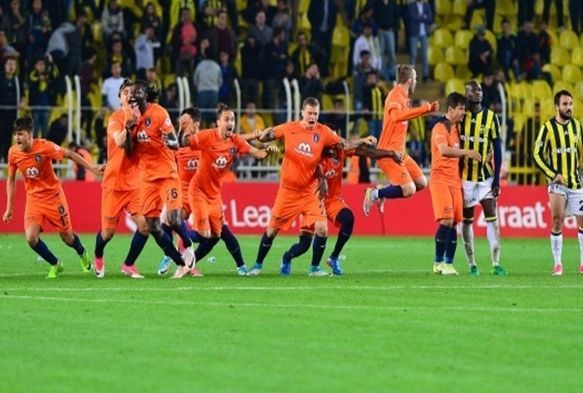 Baakehir finalde