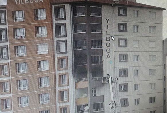 9. katta çıkan yangın büyük panik yaşattı