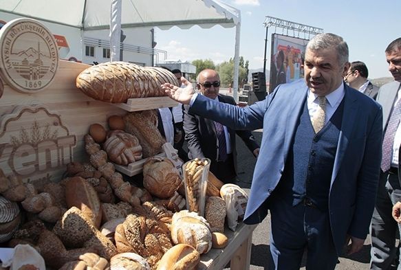Kent Ekmek Üretim Tesisleri açıldı