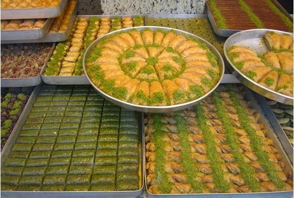 Tatlılarda hatalı seçimler mide problemlerine neden olabilir