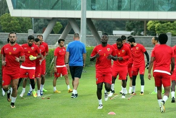 Kayserispor'da Galatasaray maçına hazırlanıyor