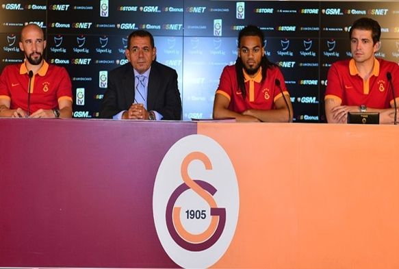 Galatasaray'da imza ov!