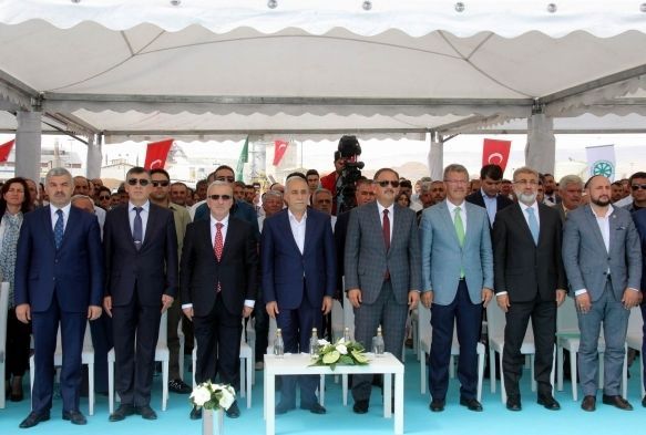Bakan Fakbaba:Her zaman reticilerimizin yannda olacaz