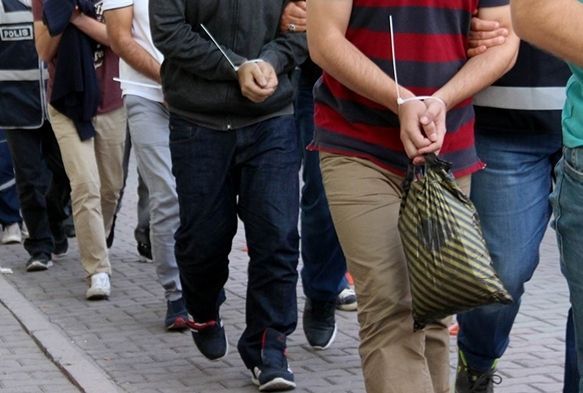 FETÖ şüpheli 16 kişi hakim karşısında