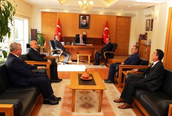 Vali Kamçı’ya Muhtarlar Günü Ziyareti