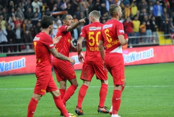Umut Bulut'un mücadelesi göz dolduruyor