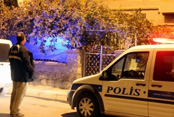 fkeli koca ei ve ocuunu baklad