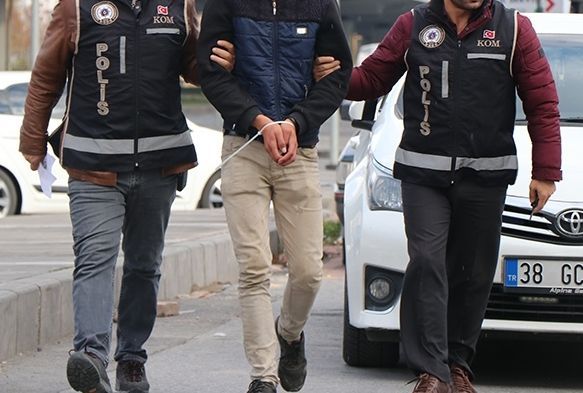 Kaçak sigara ile yakalanan Suriyeli hakim karşısında
