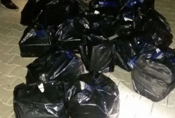 25 bin paket kaçak sigara ele geçirilen operasyonda 6 kişi yakalandı