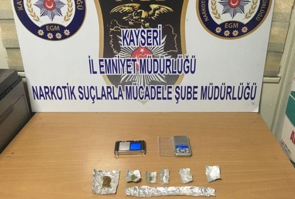 Kayseri'de uyuşturucu operasyonu: 2 gözaltı