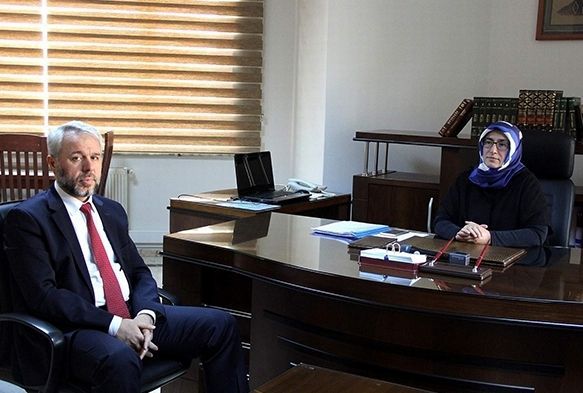 Kadın Müftü Yardımcısı Güner görevine başladı