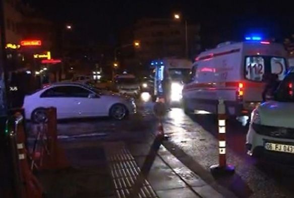 Restorandaki ikili  kanl bitti: 1 l, 7 yaral