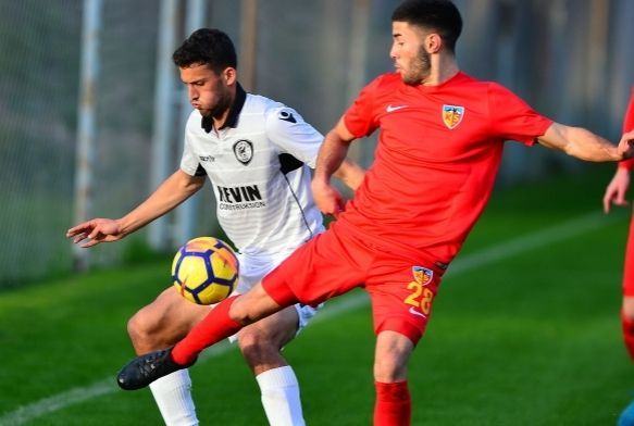 Kayserispor, Kukesi'ye 2-1 kaybetti