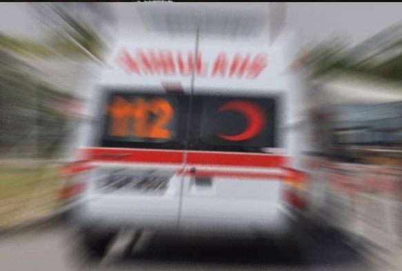 Otomobil ile motosiklet çarpıştı: 1 kişi hayatını kaybetti