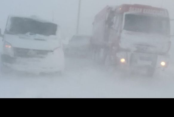 Erciyes'te mahsur kalan 80 ara ve 100 vatanda kurtarld