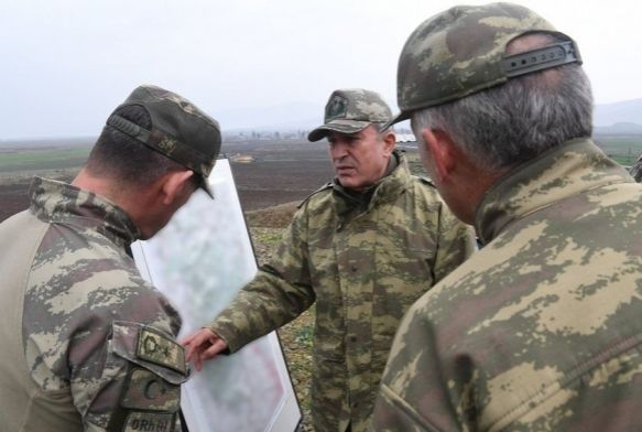 Genelkurmay Bakan Hulusi Akar snrda