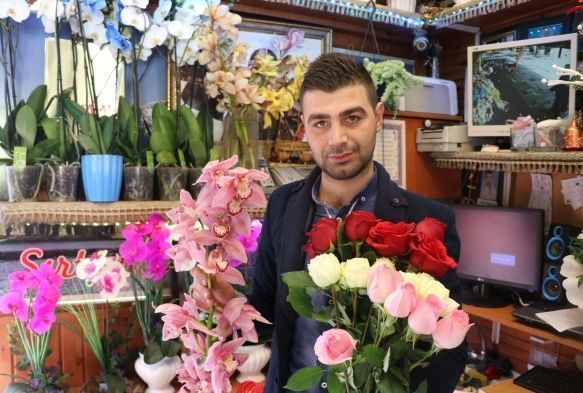 Çiçekçilerde ’14 Şubat’ yoğunluğu
