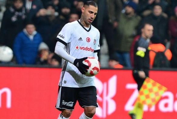 Quaresma 2 derbide 49 dakika sahada kald