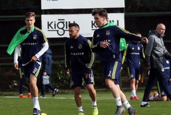 Fenerbahe, Kayserispor ma hazrlklarna srdrd