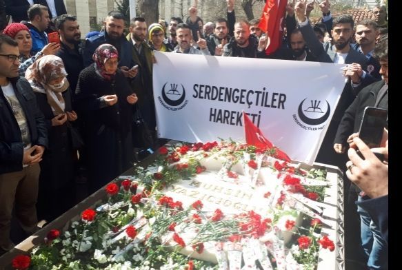 Yazcolu, vefatnn 9. ylnda kabri banda anld