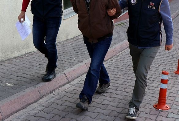 FET'den gzaltna alnan 2 kii hakim karsnda