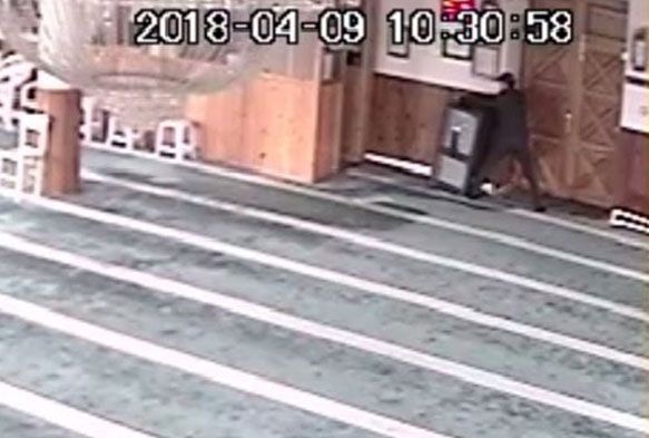 Hrsz nce kameraya, sonra polise yakaland 