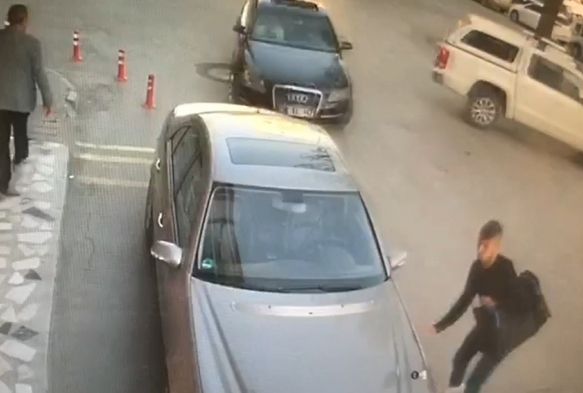 Son anda kaarak kurtuldu!