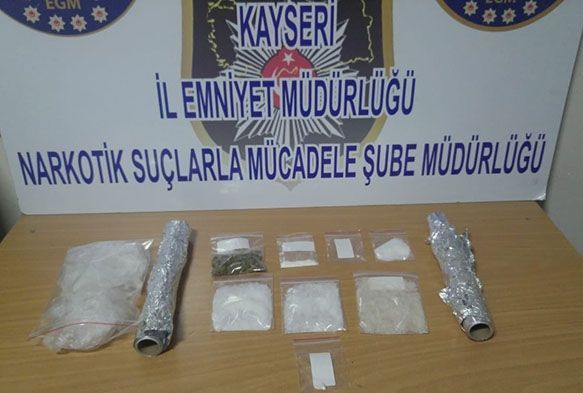 Uyuturucu operasyonunda 2 kii gzaltna alnd