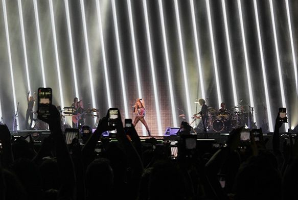 Shakira, stanbullular coturdu