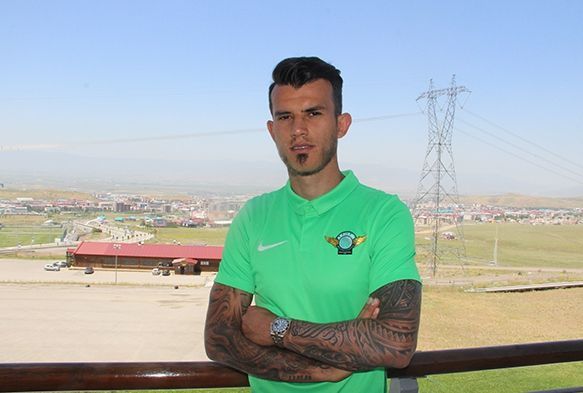 Gray Vural: Sper Kupay evimize getireceiz