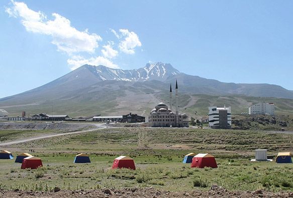Erciyesteki adr kamplara youn ilgi