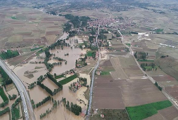 Afyonkarahisarda sel felaketi hayat fel etti