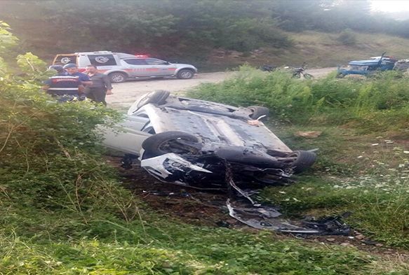 Safranbolu'da otomobil devrildi: 4 yaral