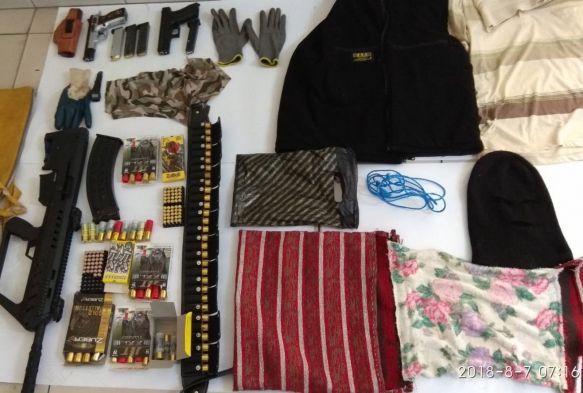 6 ayr cinayet iledi, cezaevinden kt, 1 kiiyi ldrd
