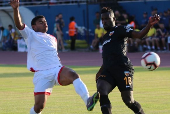 Kayserispor, Asamoah ve Varela'y yeni transfer olarak gryor
