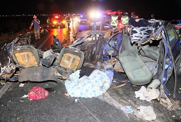 Zincirleme trafik kazas: 2 l