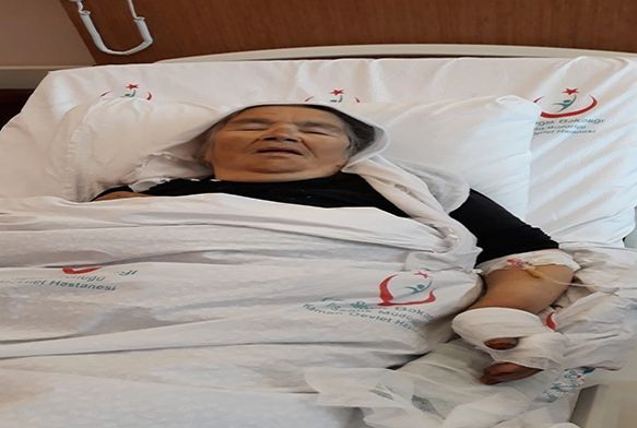 Acil serviste fark edilmeyen akrep youn bakmda fark edildi