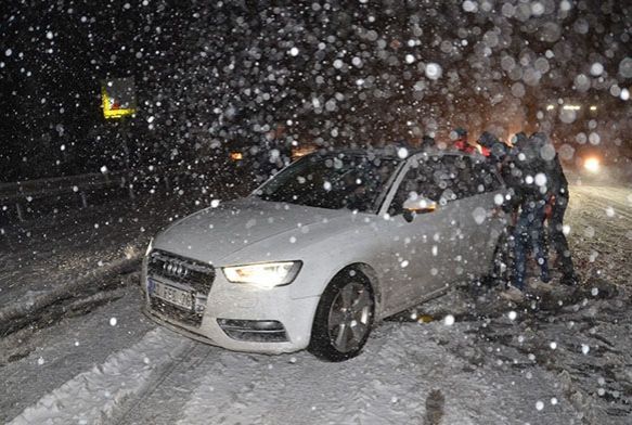 Antalya-Konya karayolunda kar kalnl 15 santimetreye ulat