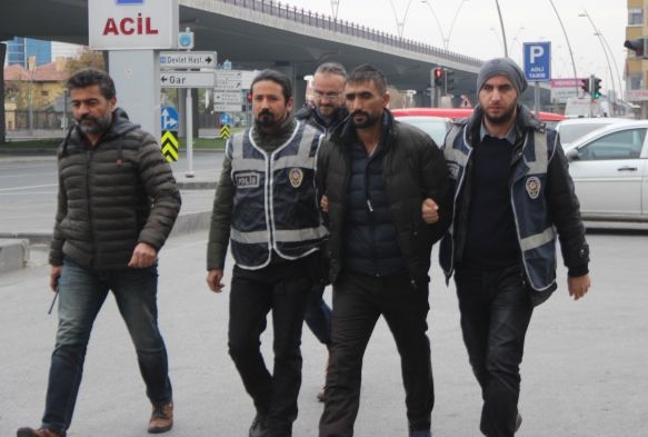 Çaldığı araçları çalıntı plakalarla kullanan şahıs yakalandı