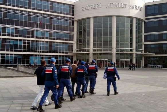 Suçüstü Yakaladıkları Şahıslarla 11 Hırsızlık OlayınıÇözdü