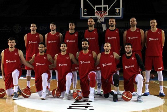 A Milli Erkek Basketbol takm basnla bulutu