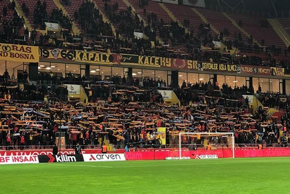 Kayserispor taraftar takmn protesto etti