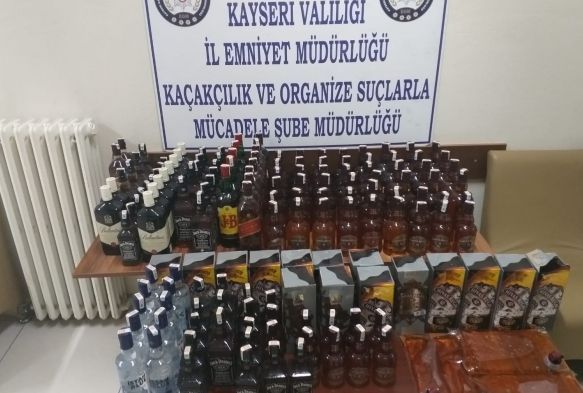 Yılbaşı öncesinde kaçak içki operasyonunda 145 şişe içki ele geçirildi