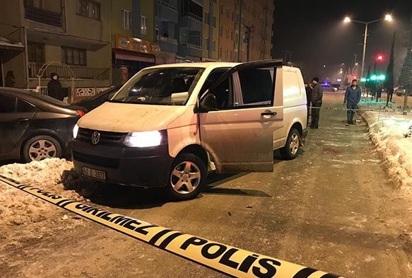 Öz kardeşini sokak ortasında pompalı tüfekle yaraladı