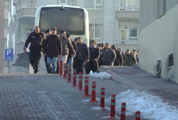 FETÖ’nün mahrem asker yapılanmasından 14 kişi adliyeye çıkarıldı