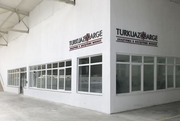 Turkuaz Seramik Ar-Ge Merkezi 1 yanda.