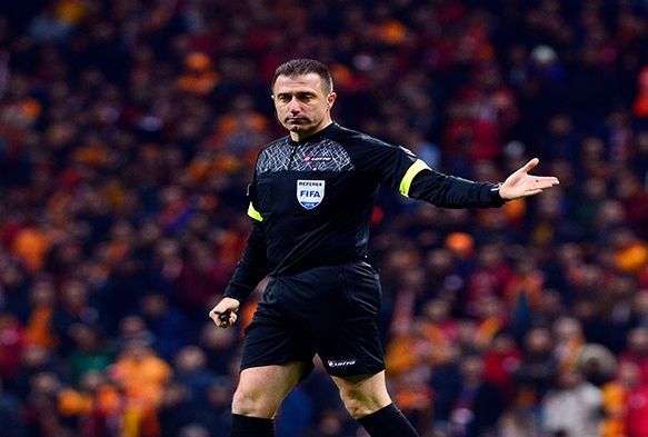 Bursaspor-Fenerbahçe maçının VAR'ı Hüseyin Göçek