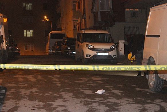 Boşandığı eşine ve 2 kayınbiraderine kurşun yağdırdı: 3 yaralı